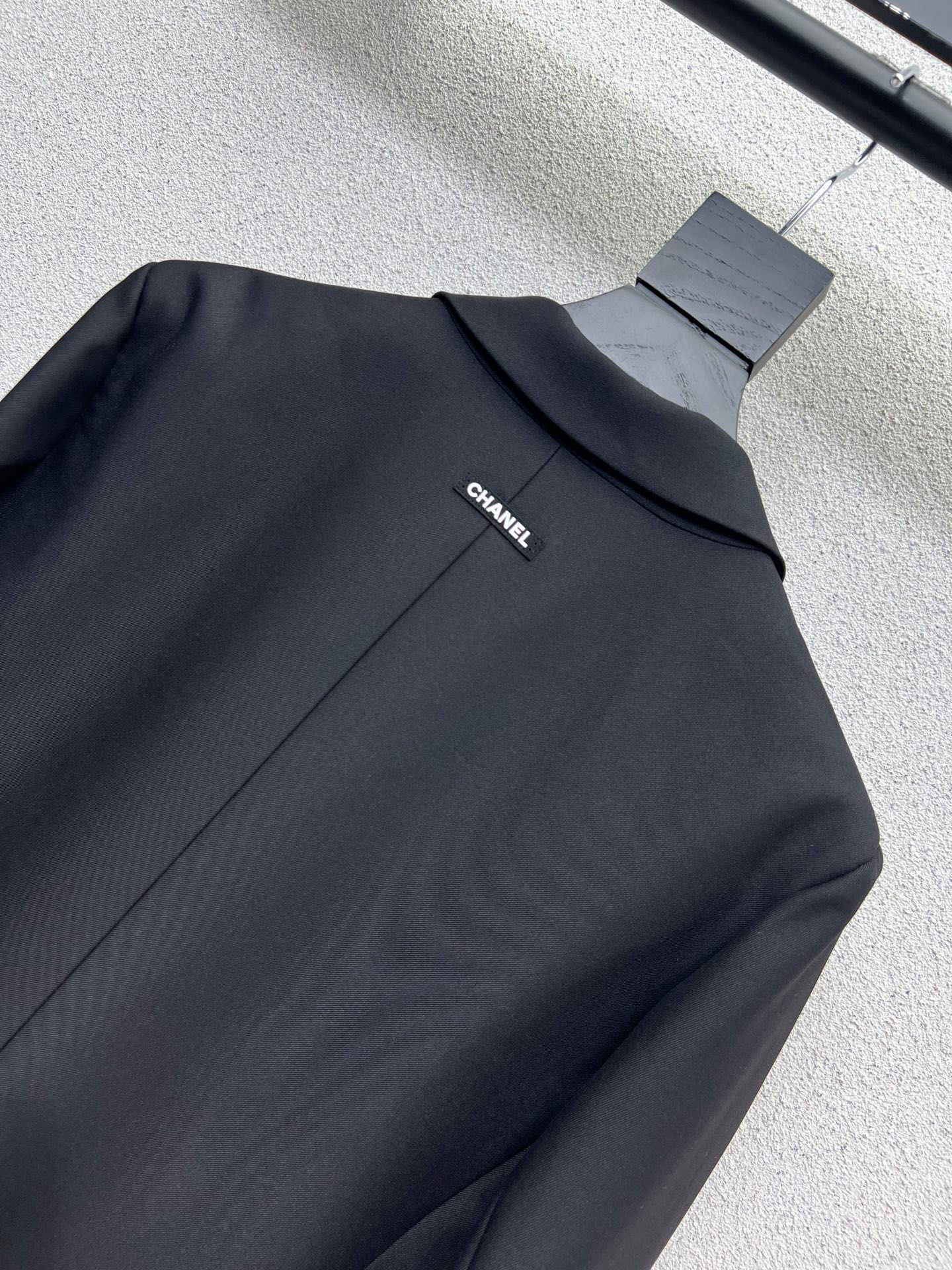 エレガントな CHANEL レディース ジャケット ブラック 1色入 通勤 ファッション ブレザー 30代 40代 50代 - 画像 6