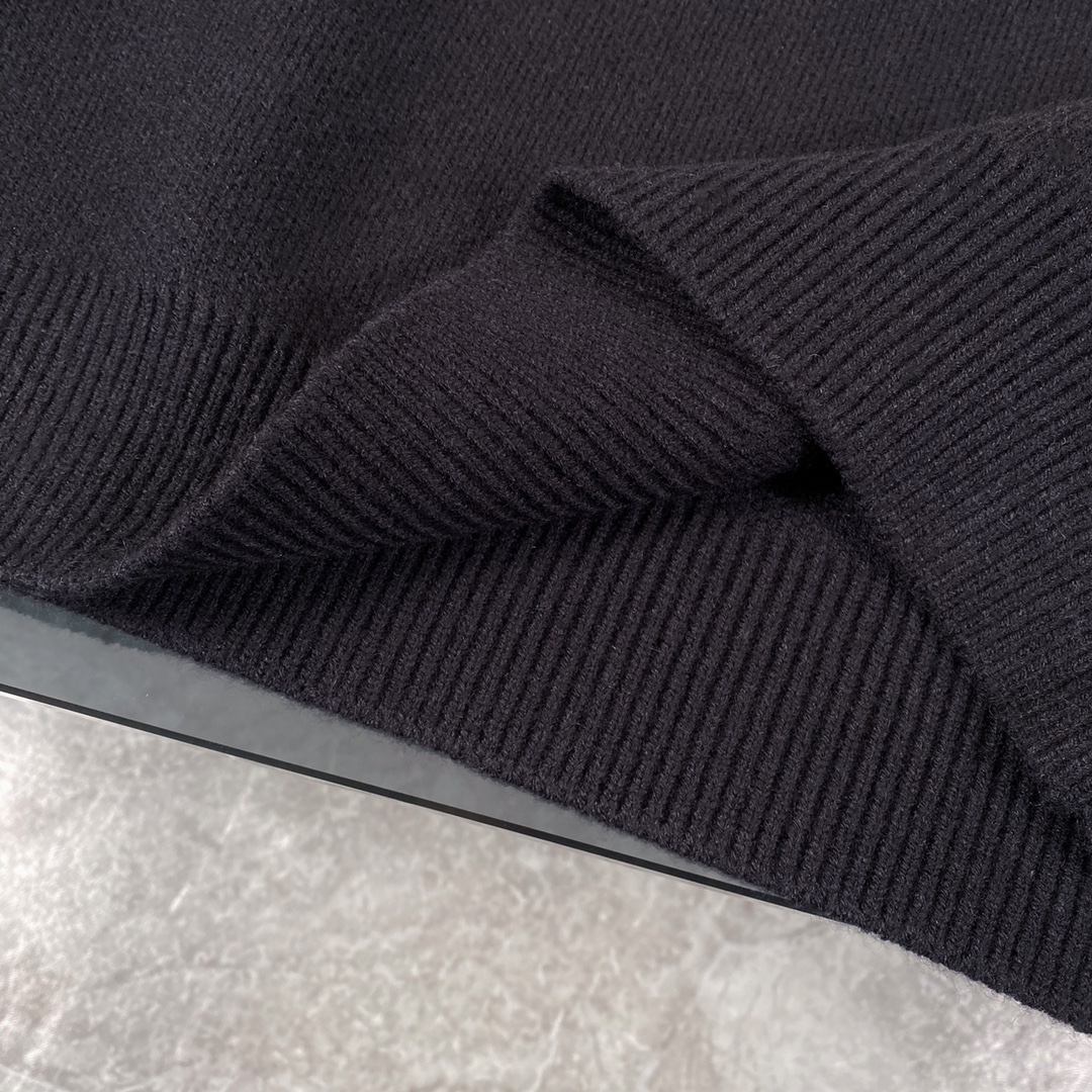 シャネル メンズ ニット 3色 ロゴデザイン ファッションアイテム - 画像 9