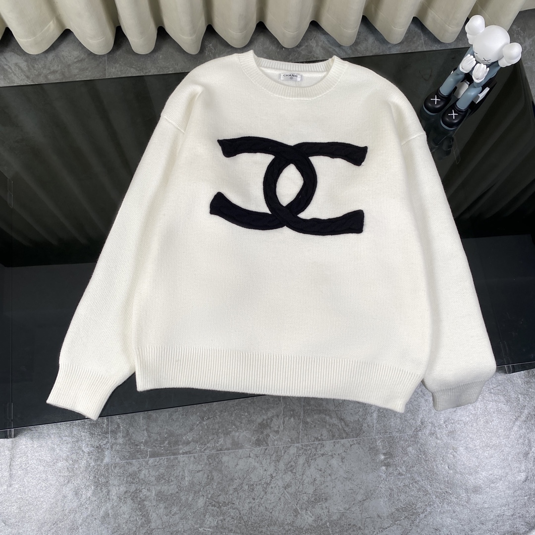 Chanel ニットセーター 1色 ロゴデザイン 定番アイテム