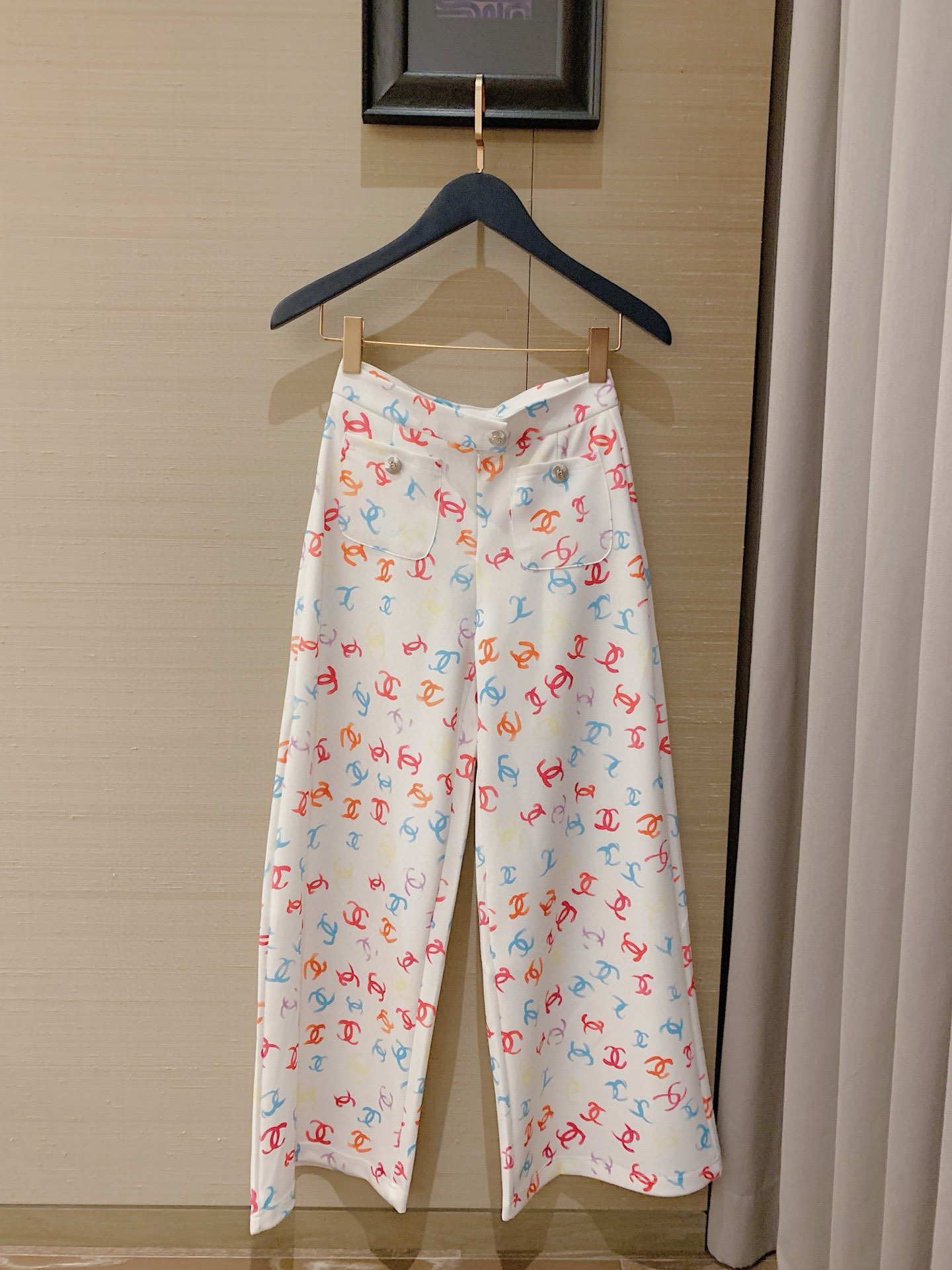 香奈儿 ワンポイント柄 パンツ 2色入 おしゃれなカジュアルパンツ - 画像 6