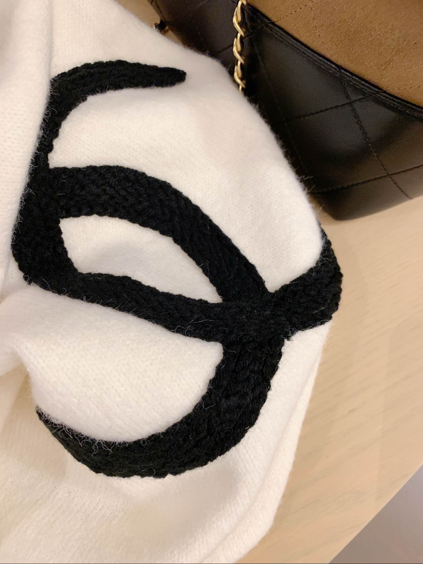 シャネル ニット 2色 オーバーサイズ ロゴ パンツ合わせ可 - 画像 6