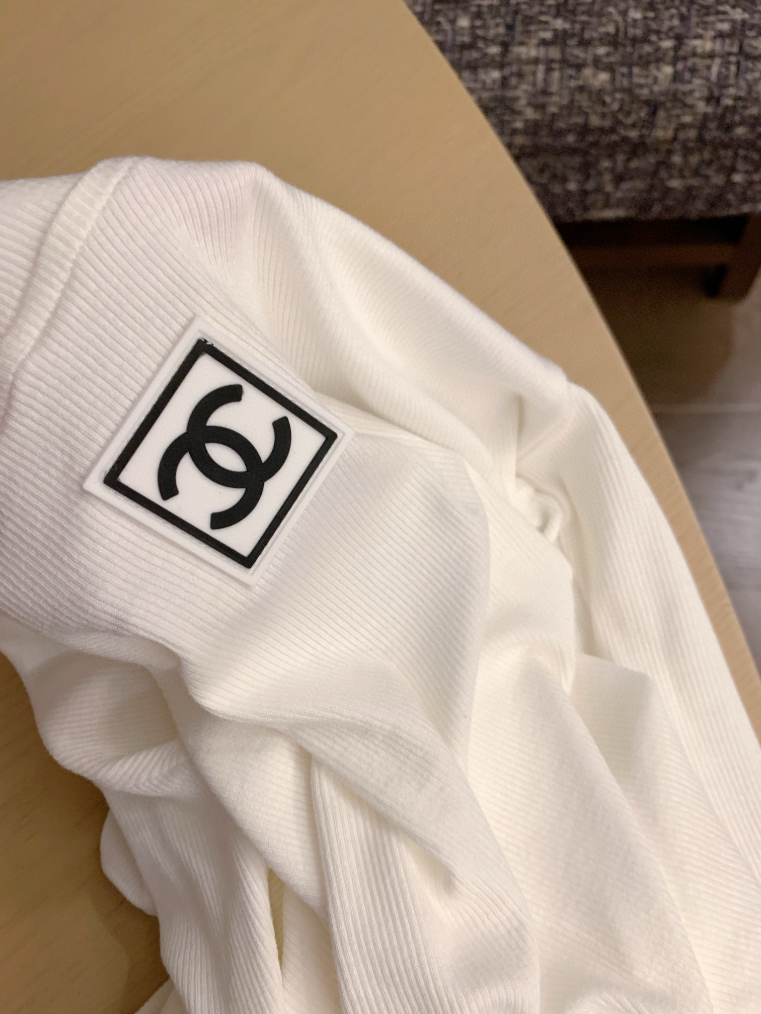 香奈儿 レディース ロングスリーブTシャツ 2色入 毎日着れるシンプルデザイン - 画像 6