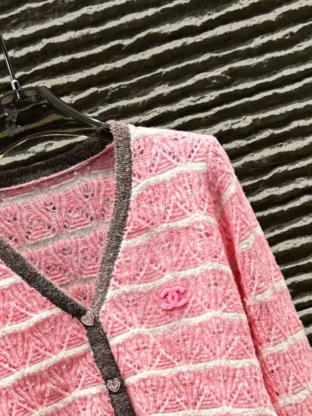 シャネル レディースカーディガン ピンク 3色入 高級ニット 通勤 ファッションアイテム - 画像 2