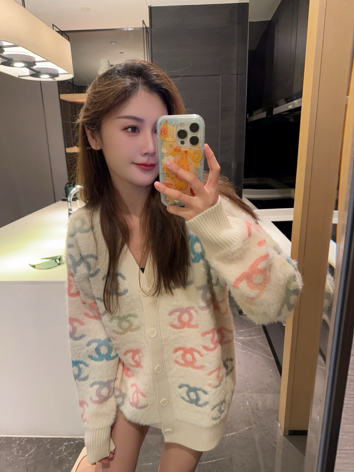 香奈儿 ファー風カーディガン ピンクブルー柄 4色入 - 画像 3