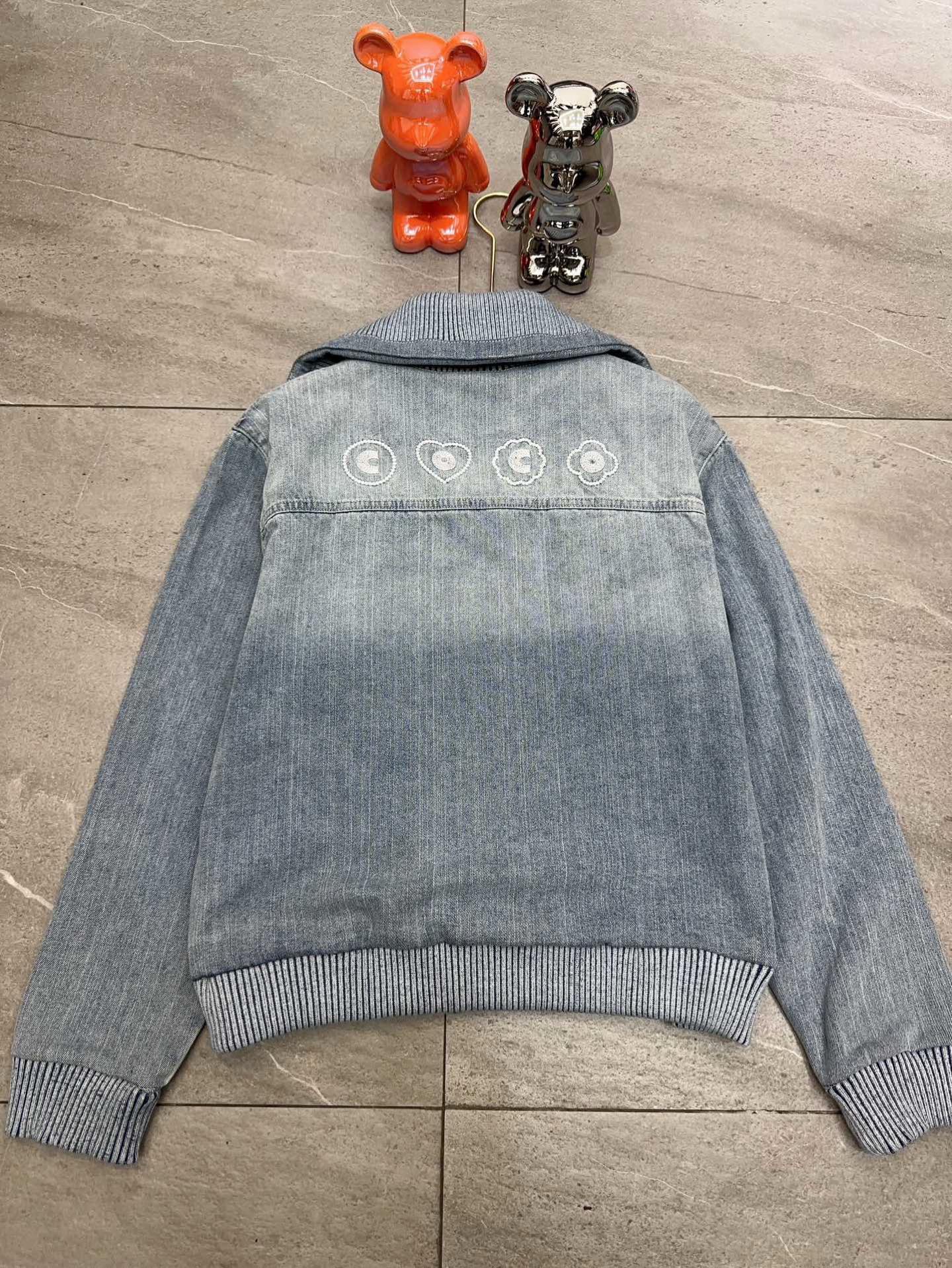香奈儿 デニムジャケット レディース ブルーグレー ハート刺繍 1色 - 画像 9