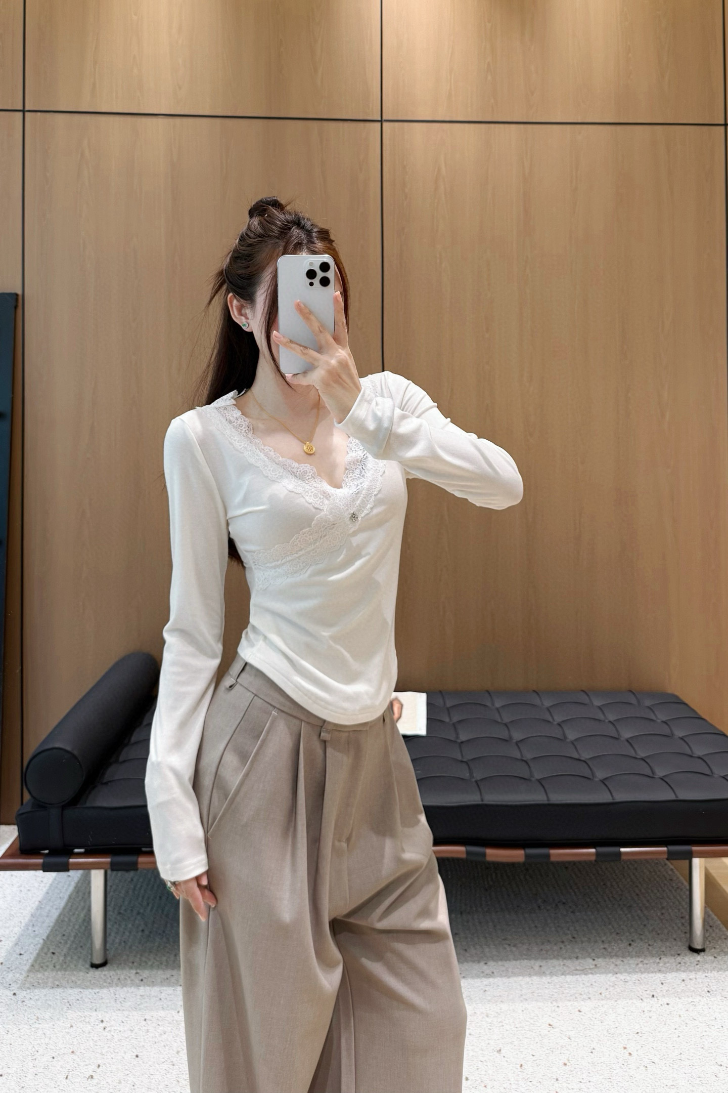 香奈儿 レース付き Vネック レイヤード レディーストップス 白 3色入