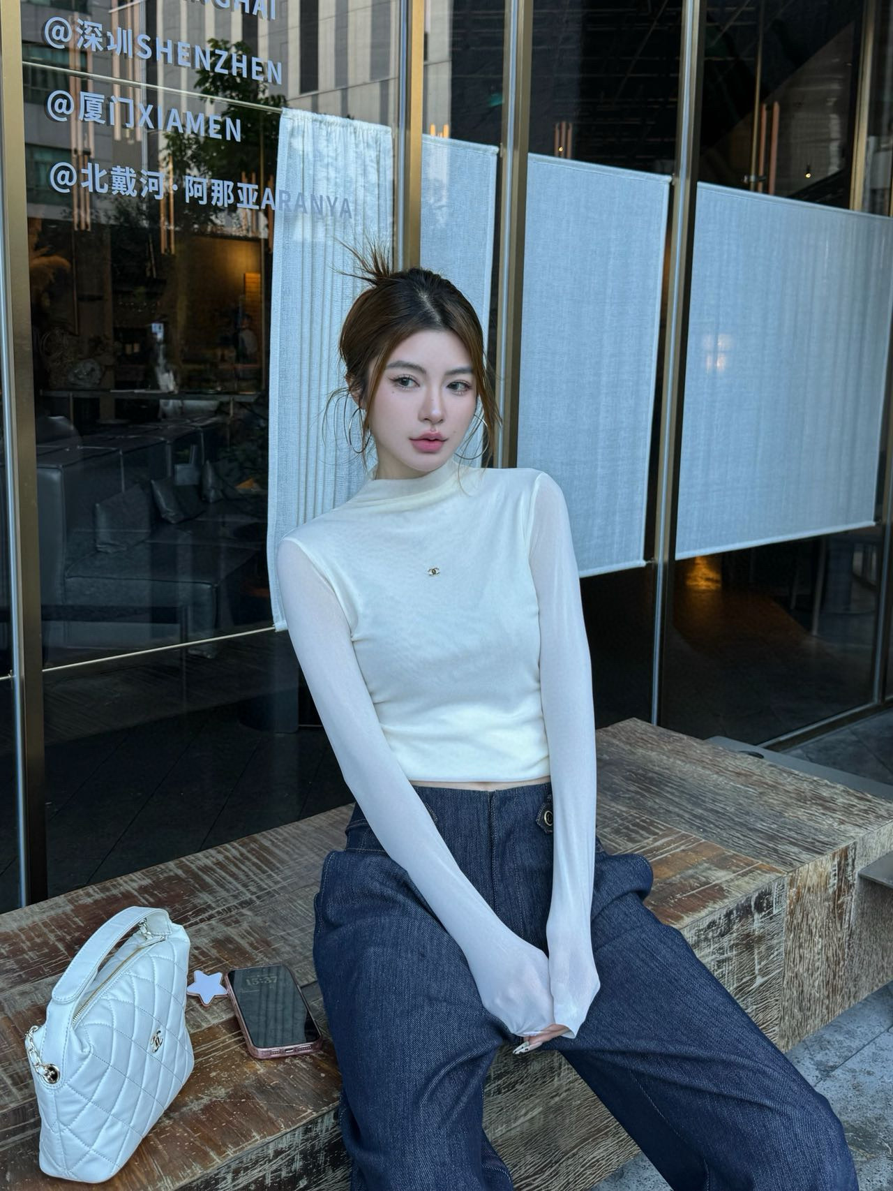香奈儿 レディース ワンポイント ロングスリーブ Tシャツ 白 1色入 - 画像 3