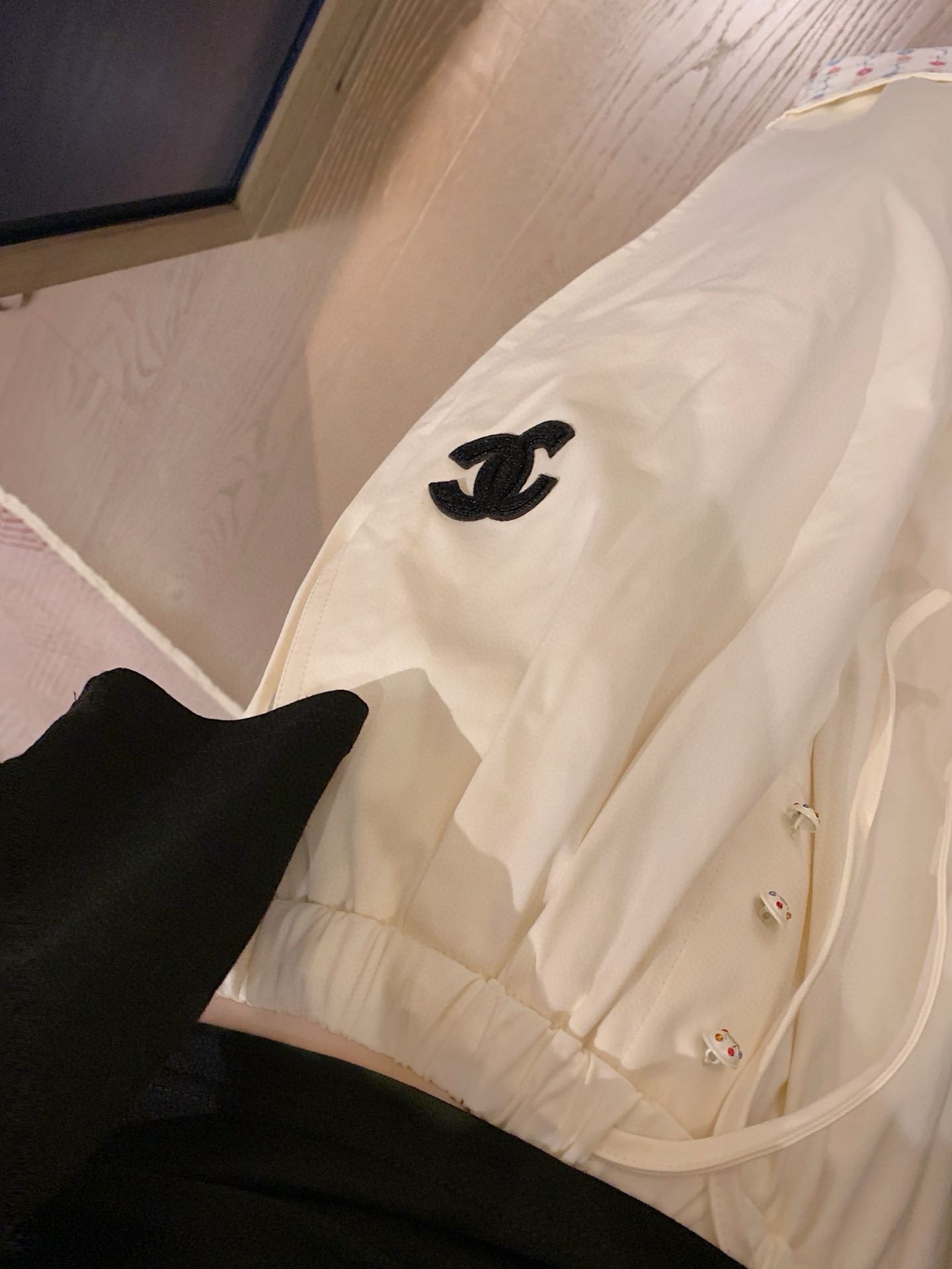 Chanel フレアパンツ 2色 デザインカラー付き おしゃれなカジュアルパンツ