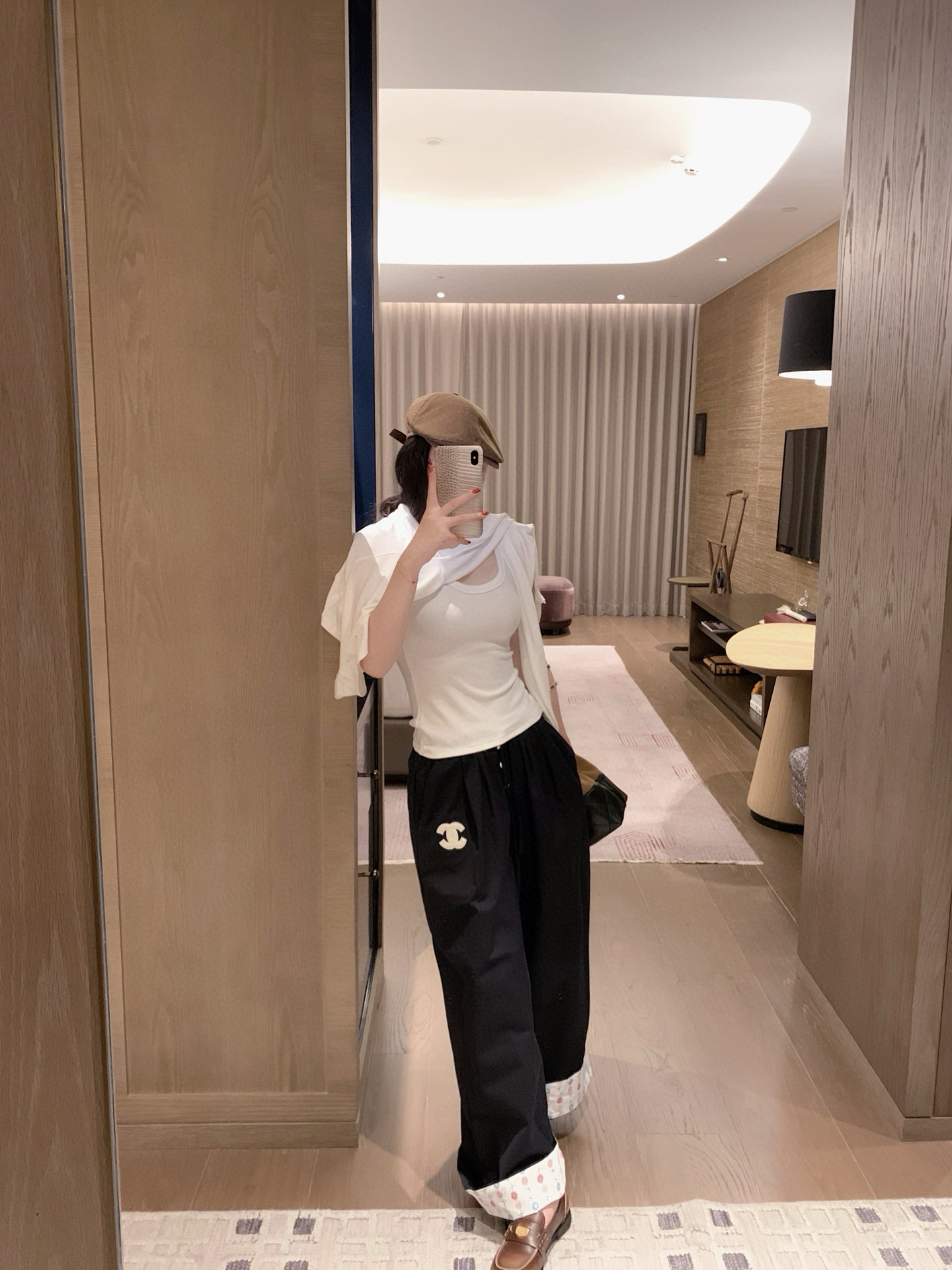 Chanel レディース ファッションパンツ ブラック 2色展開 - 画像 5