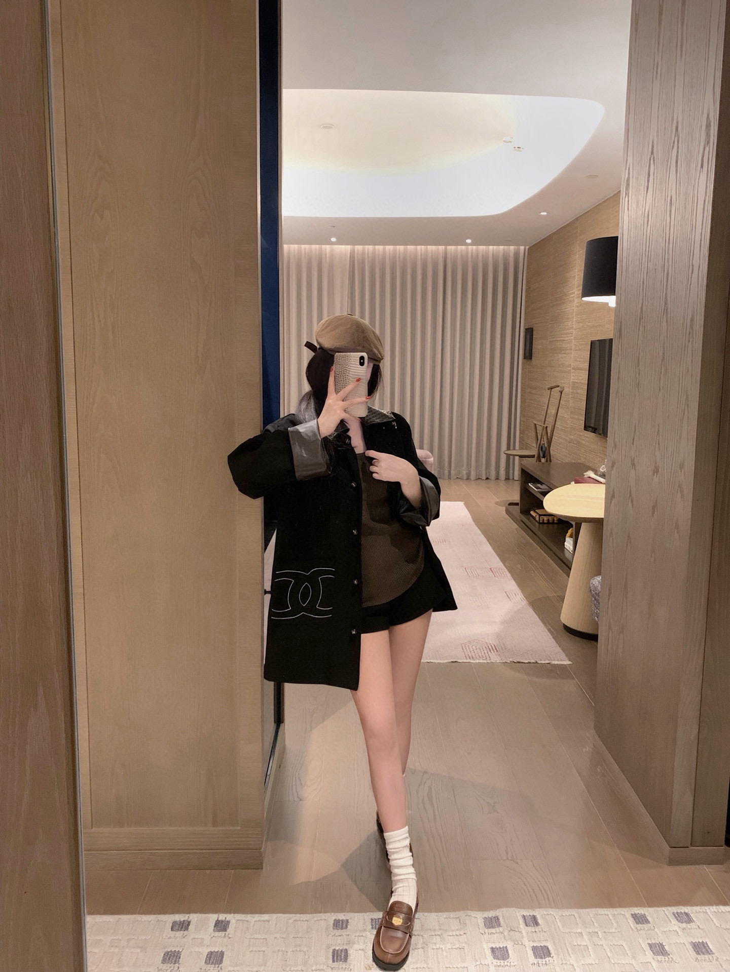 香奈儿 ブラック ロングコート 2色入 豪華なデザイン 高級感のあるアウター - 画像 5