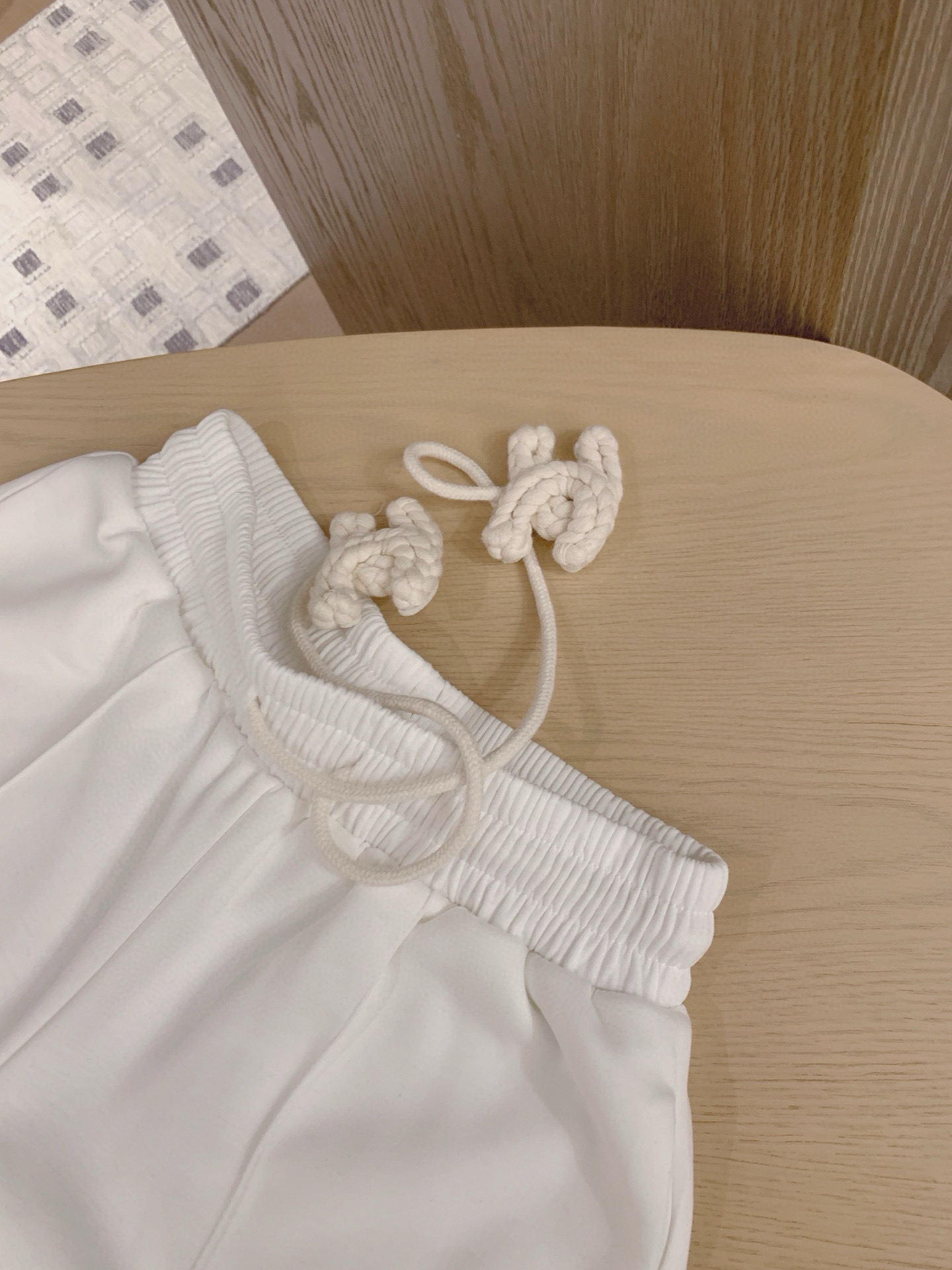 シャネル風 フード付きスウェット 2点セット 2色入 - 画像 6