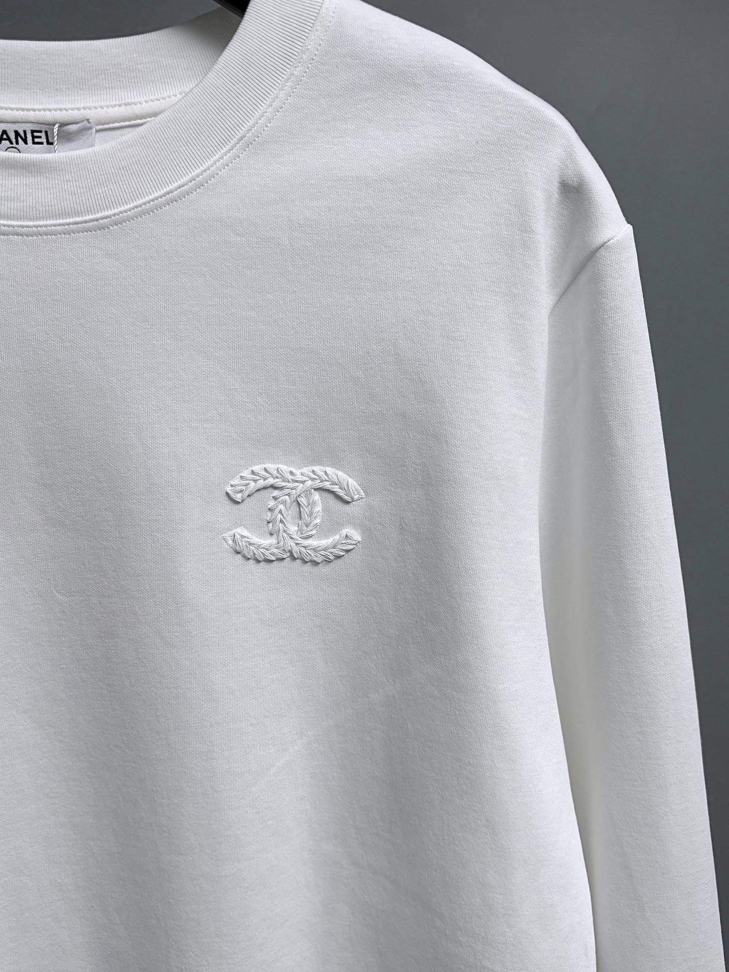 chanel ロゴ刺繍 ロングスリーブTシャツ 100%コットン 白 1色 - 画像 7