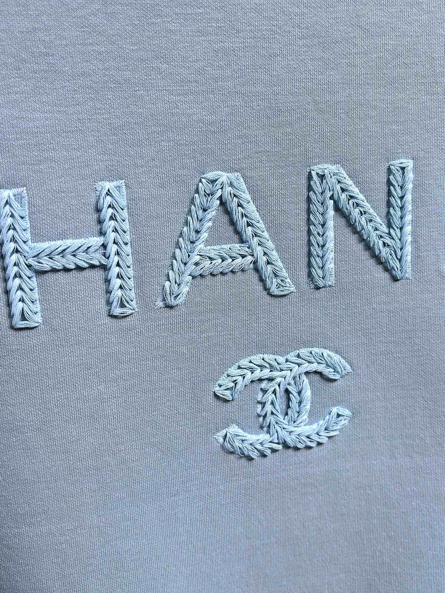 chanel レディース ロングスリーブTシャツ ブルーグレー 綿100% 1枚|1枚|1枚|1枚|1枚|1枚|1枚|1枚|1枚|1枚 - 画像 9