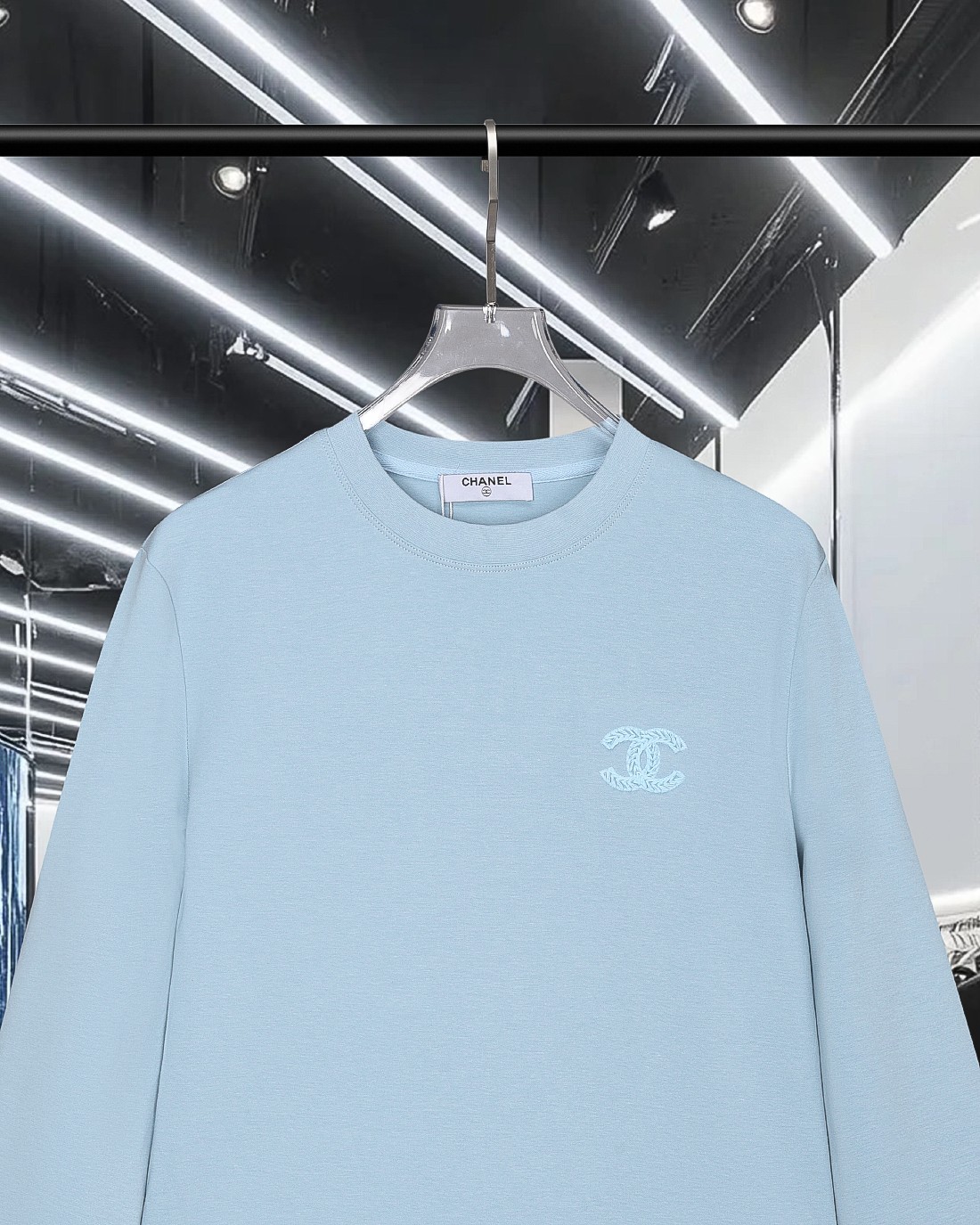 シャネル レディース長袖Tシャツ ピンク色 3色入 華やかな刺繍 ロゴデザイン 1枚1枚手作り感 - 画像 9