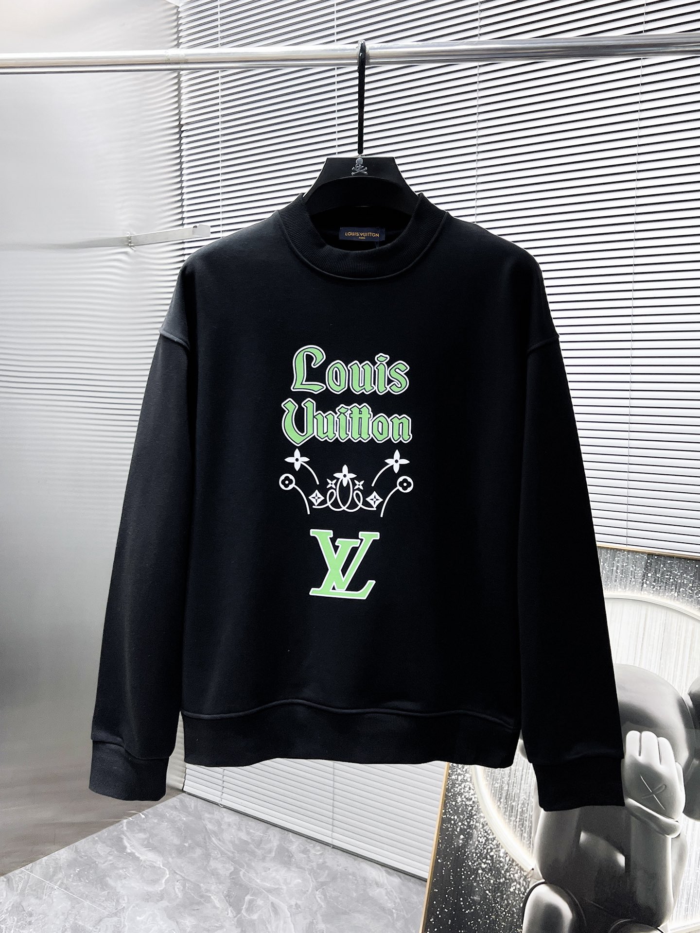Louis Vuittonルイ・ヴィトン ロゴプリントスウェットシャツ 2色入