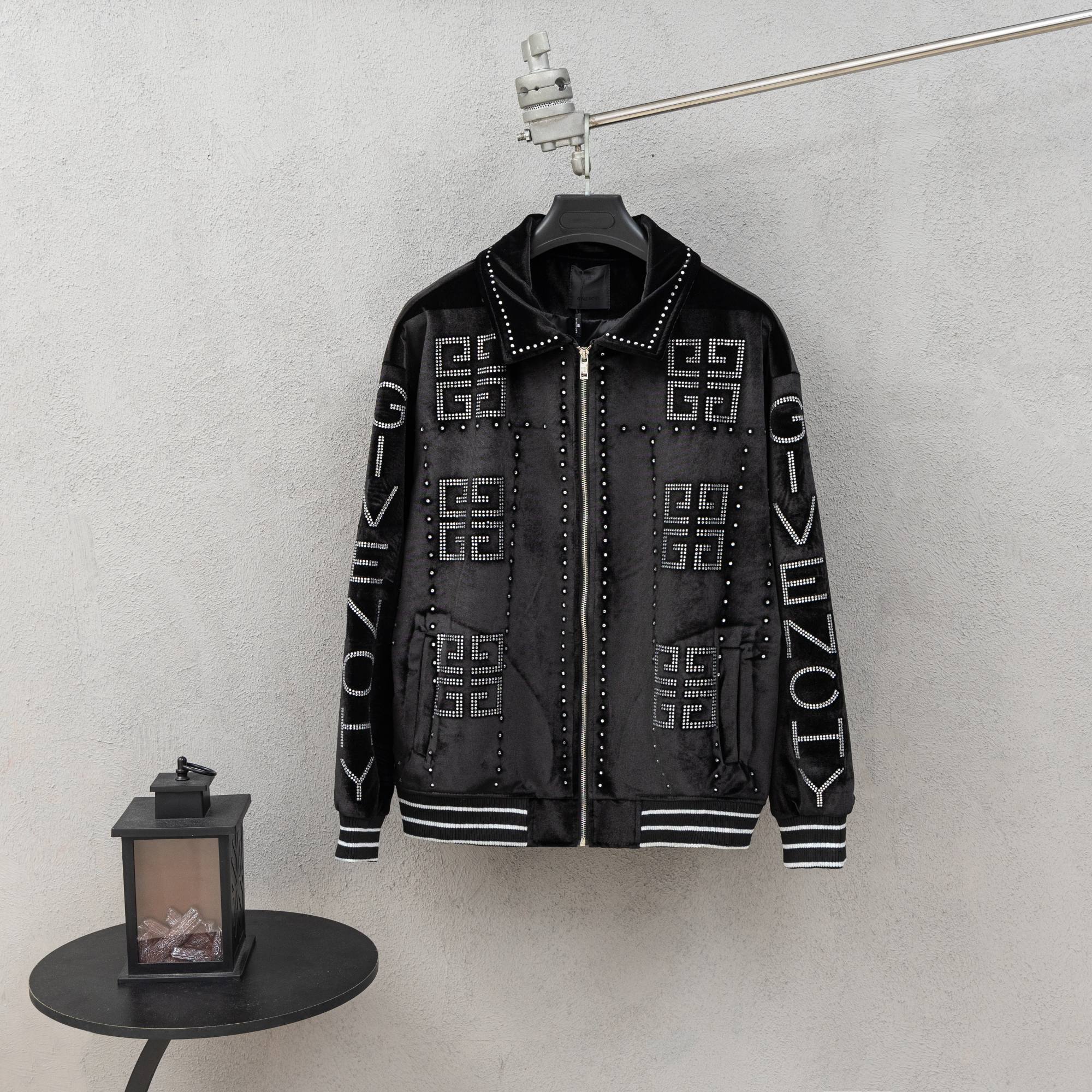 Louis VuittonGivenchy ブラック ベロア フード付きジャケット ストーン デザイン 非常に高品質 1色