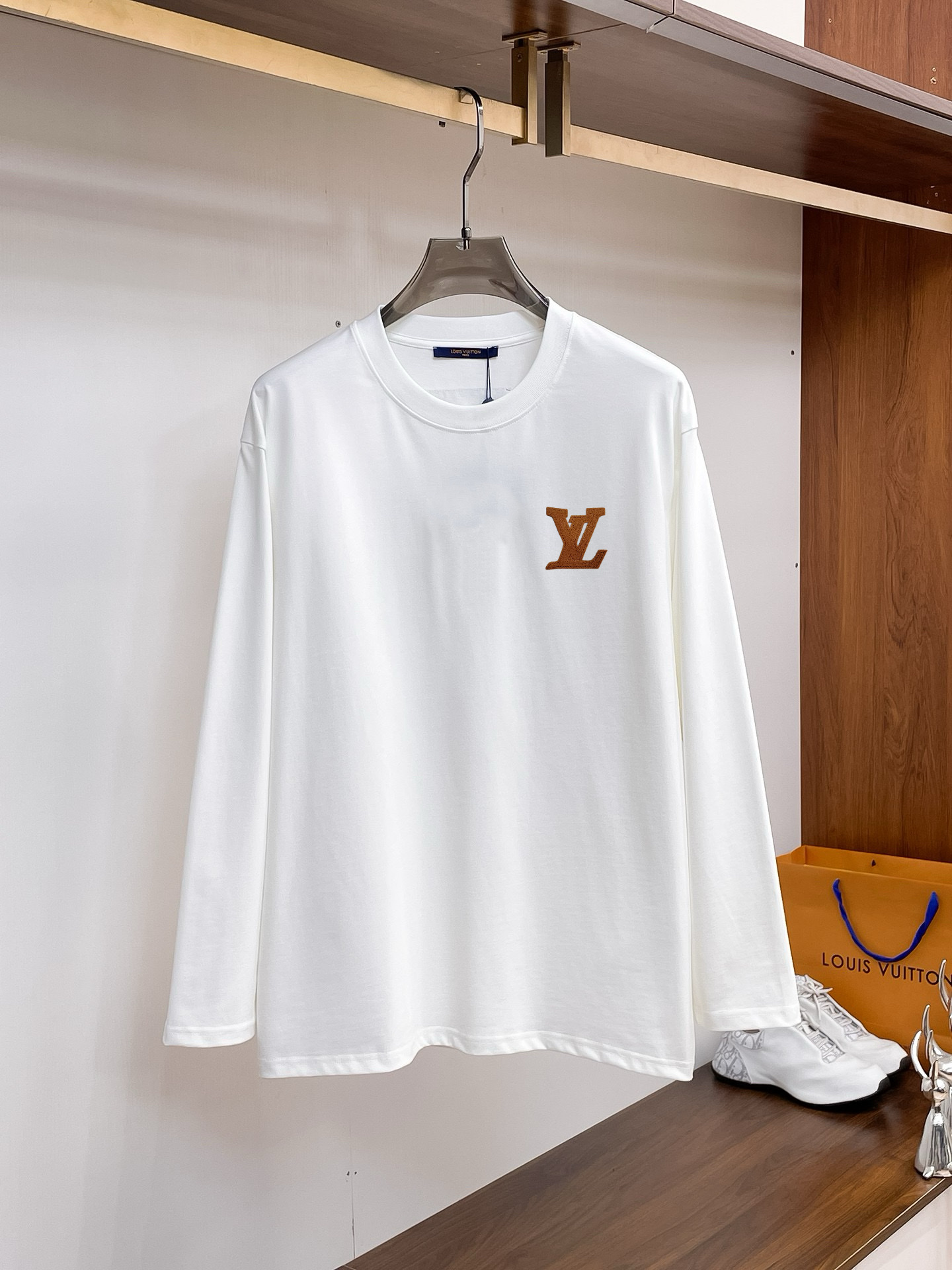 Louis Vuittonルイ・ヴィトン メンズ ロンTシャツ 白 1色入