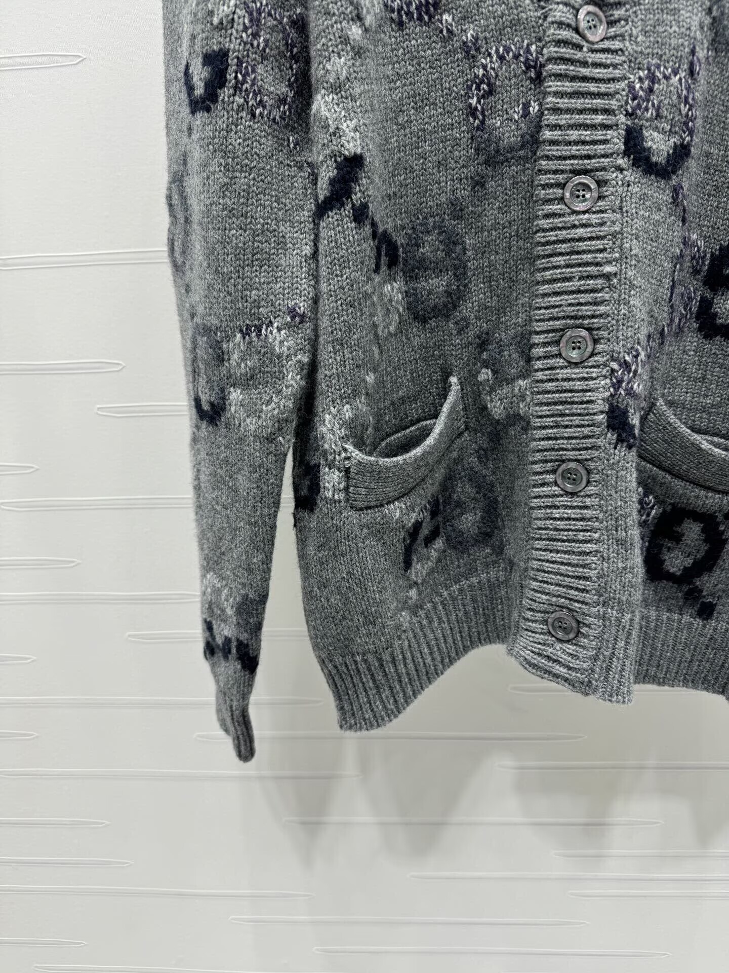 GUCCI ニットカーディガン ブルー・グレー 2色入 - 画像 7