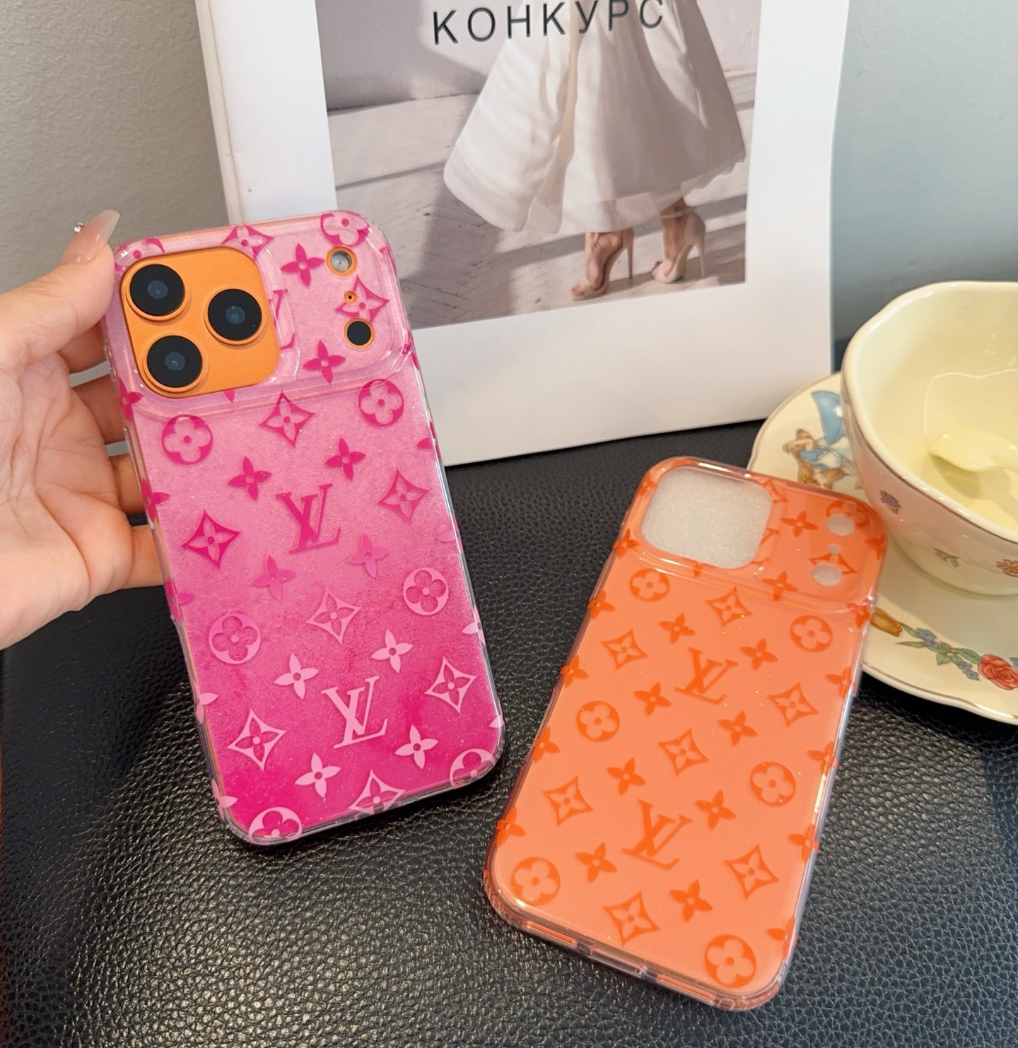 iPhoneケース✨ ルイヴィトン 風 スマホケース 2色入