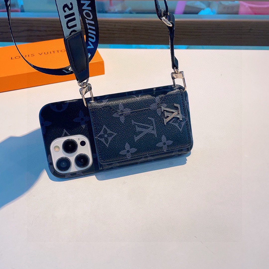 iPhoneケースLouis Vuitton モノグラム ストラップ付きスマホケース 2色入 🖤