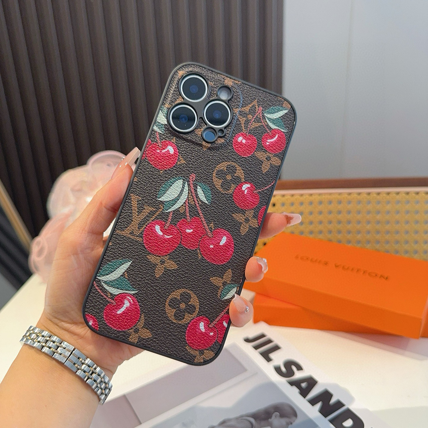 iPhoneケースルイヴィトン風 チェリー柄 スマホケース 3色入 🍒