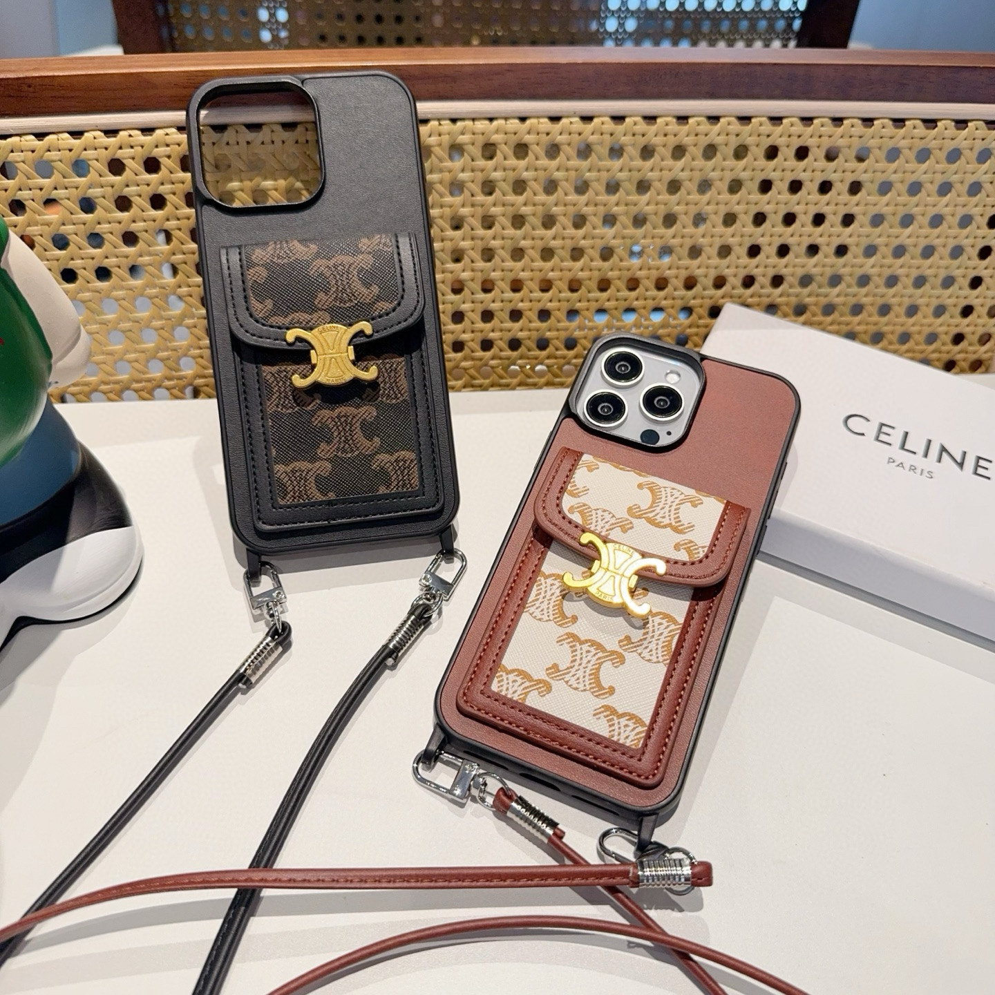 iPhoneケースCeline ブランド ポーチ付きスマホケース 2色入 📱