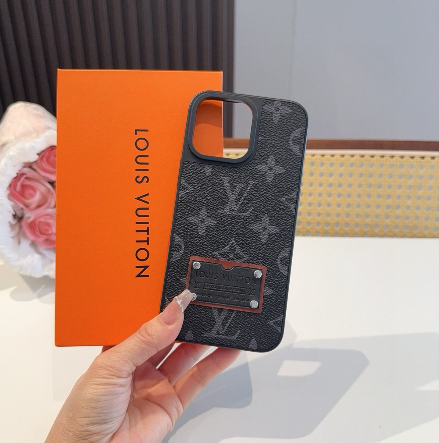 iPhoneケースロエ Viking 人気iPhoneケース 2色入 💐