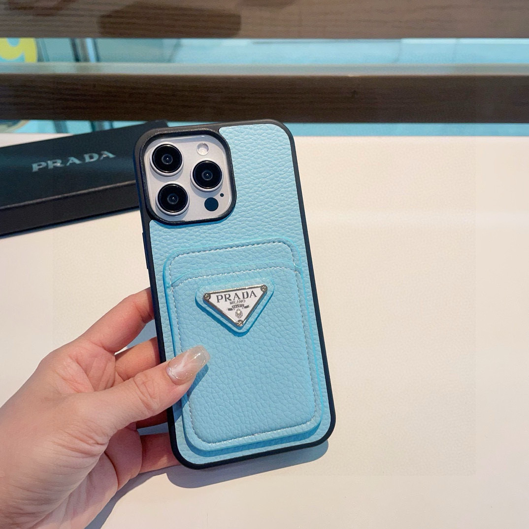 iPhoneケースプラダ スマホケース カードポケット付き 2色入 💙✨