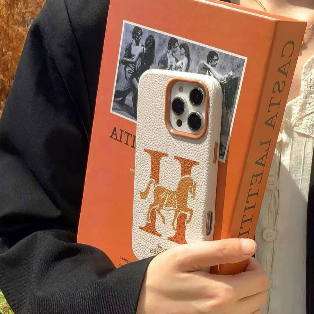 iPhoneケースエレガントな HERMES モノグラム iPhoneケース 2色入 🐎
