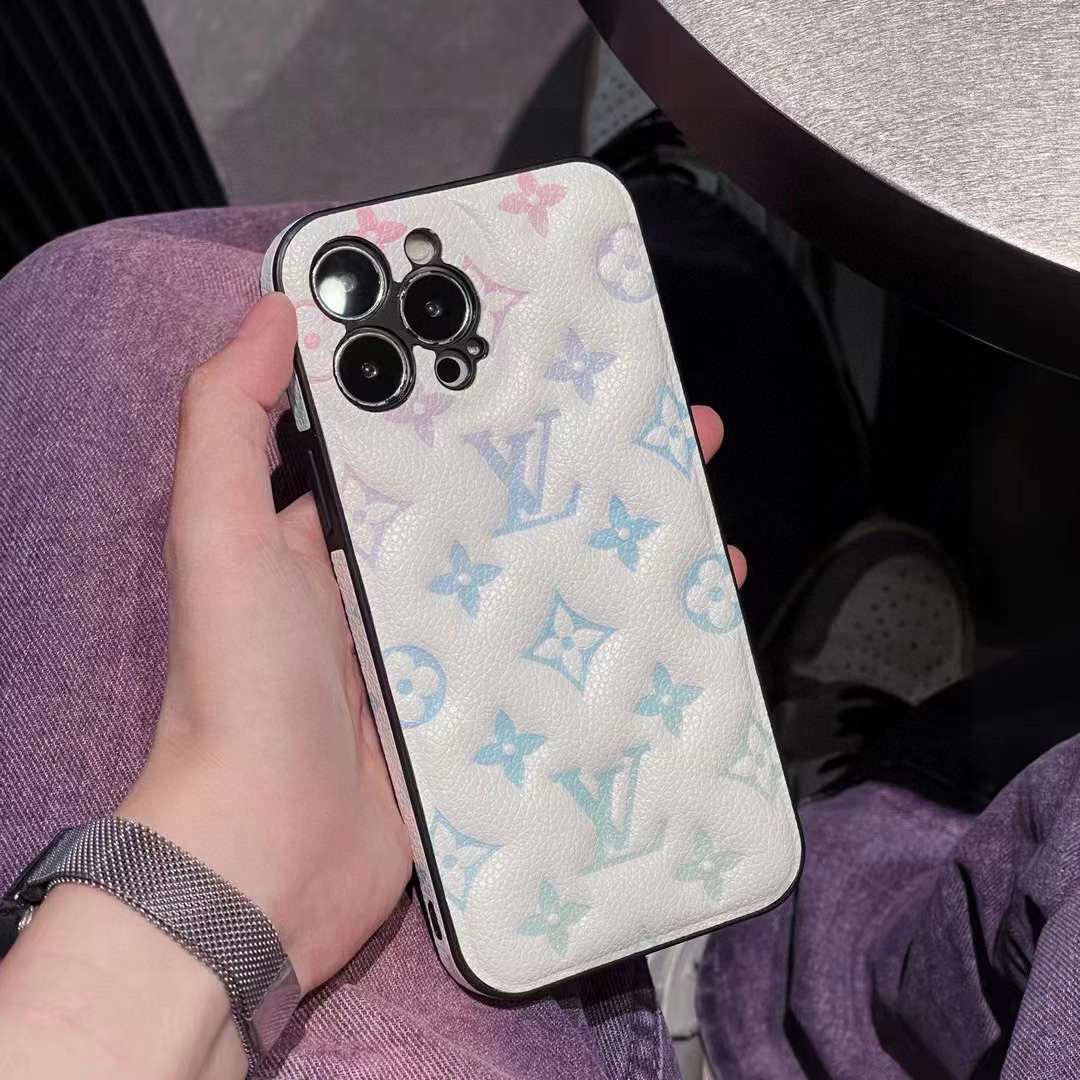 iPhoneケースルイ・ヴィトン iPhone15 Pro用スマホケース 3色入 💥