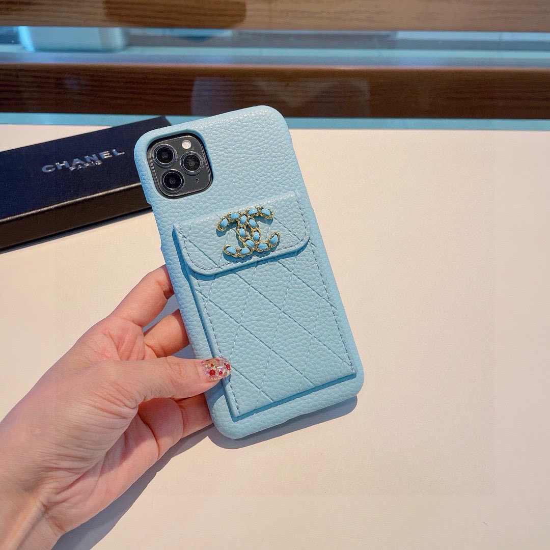 iPhoneケースシャネル風 ポケット付きスマホケース ライトブルー 2色入 🎁