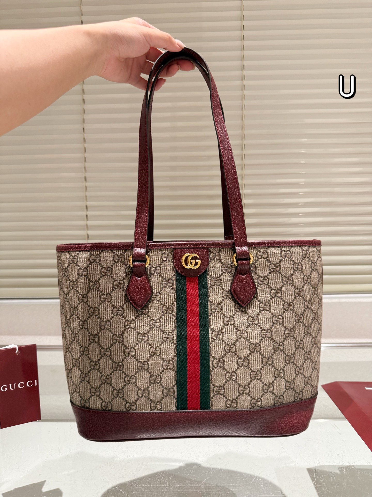 GUCCI グッチ デイリーバッグ レッド 1色入 ✨