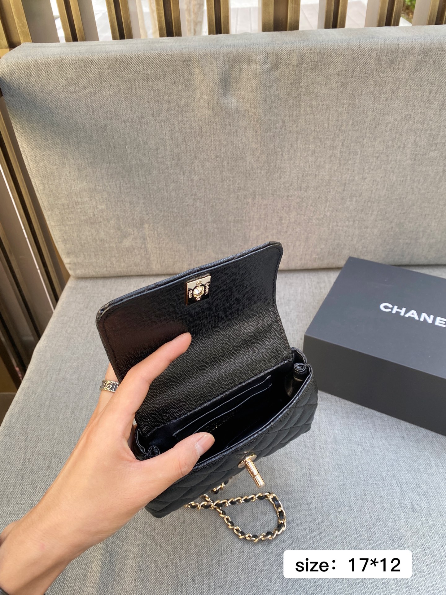 シャネル ミニハンドバッグ 黒 17*12cm 二つ折りチェーン 1色入 🖤 - 画像 8