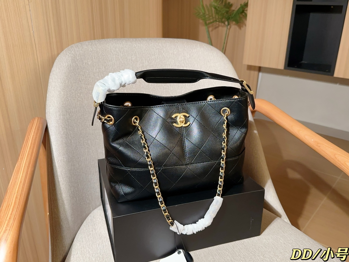 Chanel ブラック キャンバス ハンドバッグ 1色入 🖤
