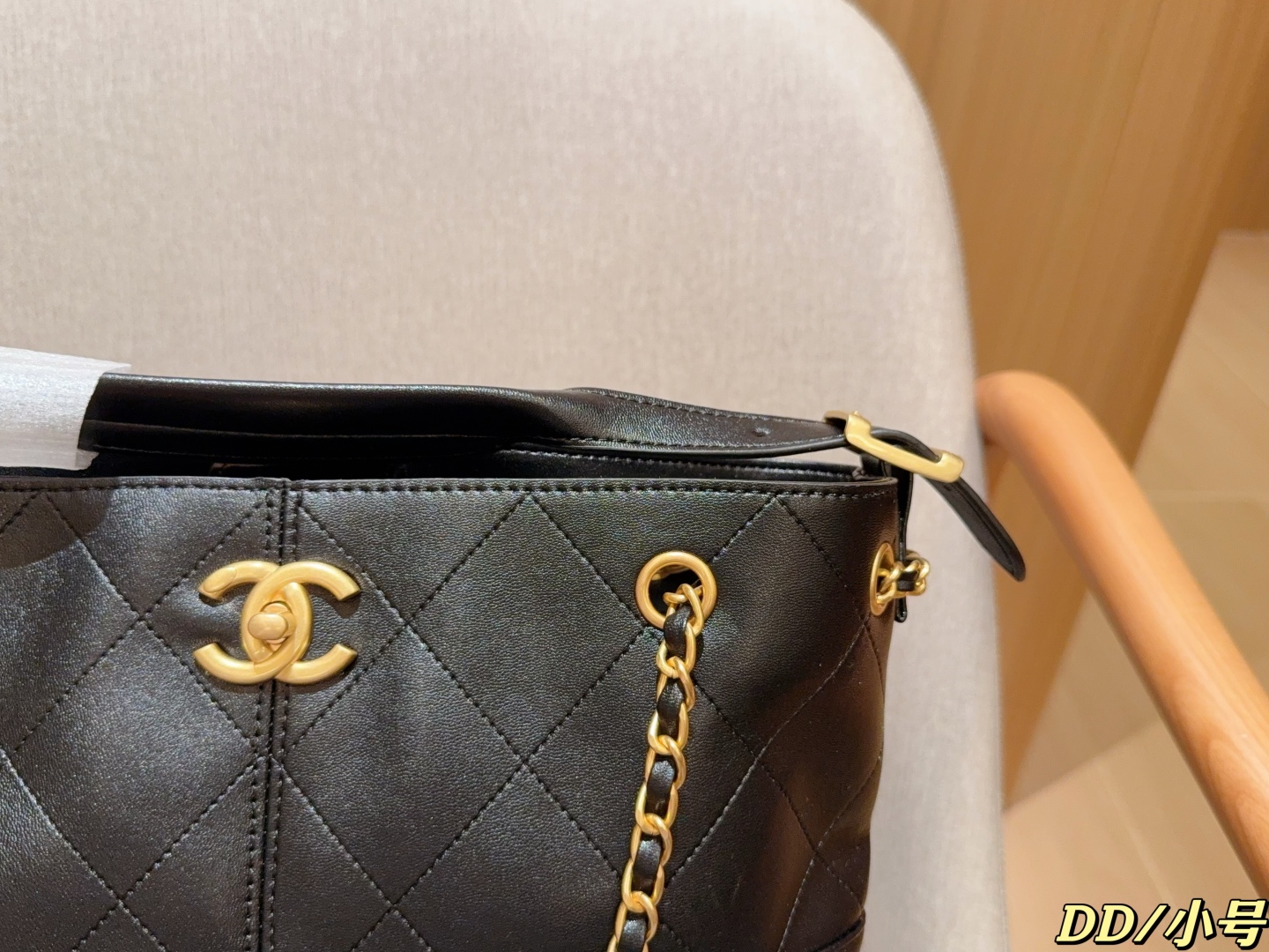 Chanel ブラック キャンバス ハンドバッグ 1色入 🖤 - 画像 7