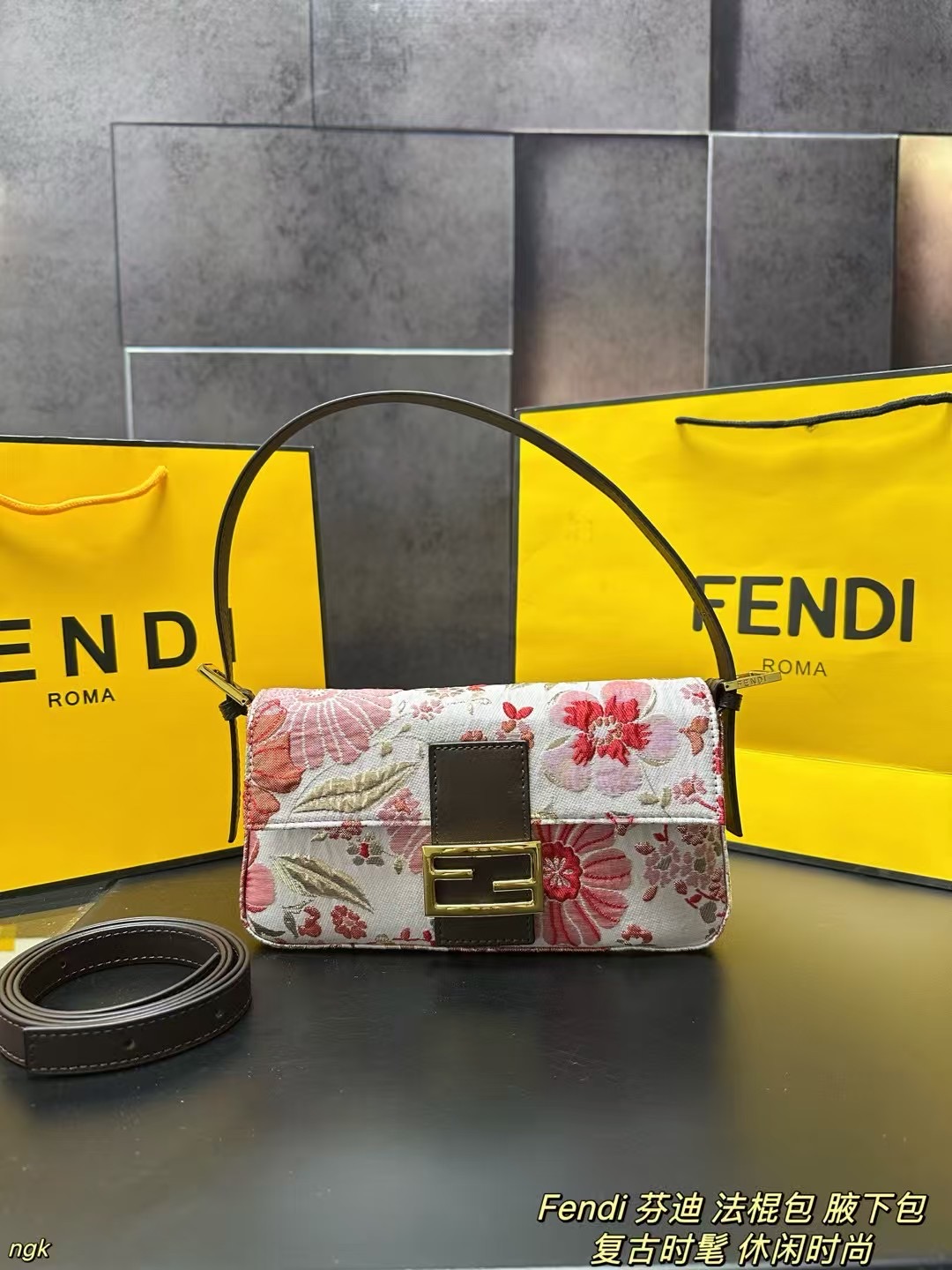 Fendi 花卉刺绣 ファッションバッグ 肩掛け可 4色入 🌸