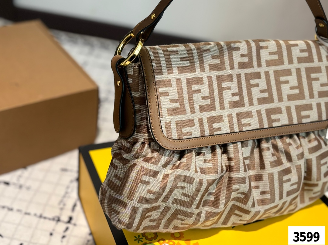 FENDI バッグ キャンバス フォンテイン ショルダーバッグ 🎀 2色入 - 画像 2