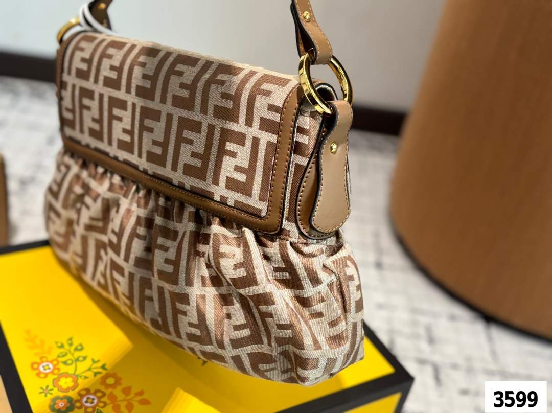 FENDI バッグ キャンバス フォンテイン ショルダーバッグ 🎀 2色入 - 画像 4