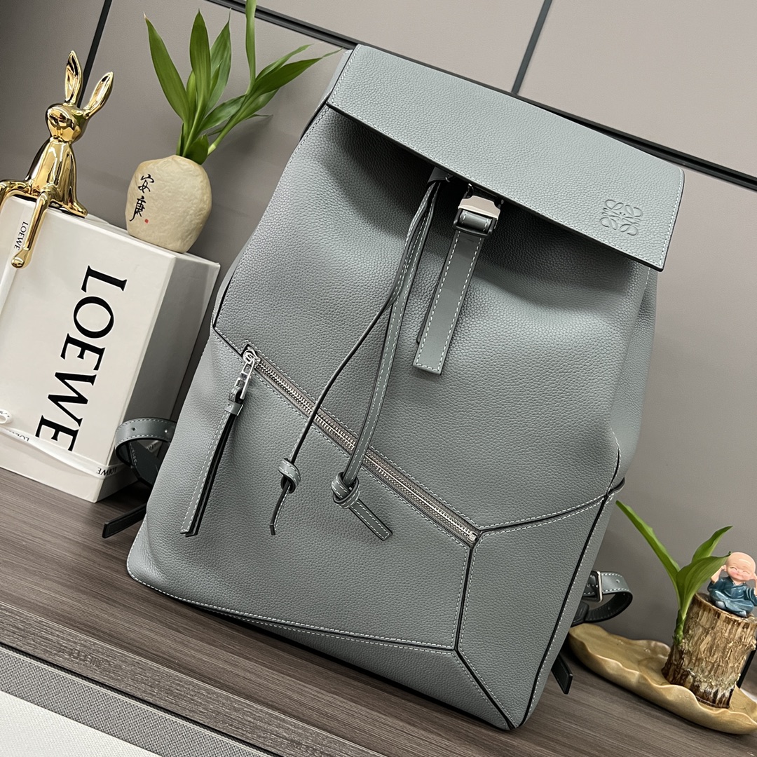 ロエベ リュック 1色入 🎒
