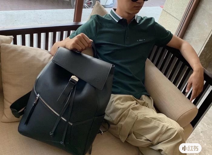 ロエベ メンズ リュック 2色入 🎒
