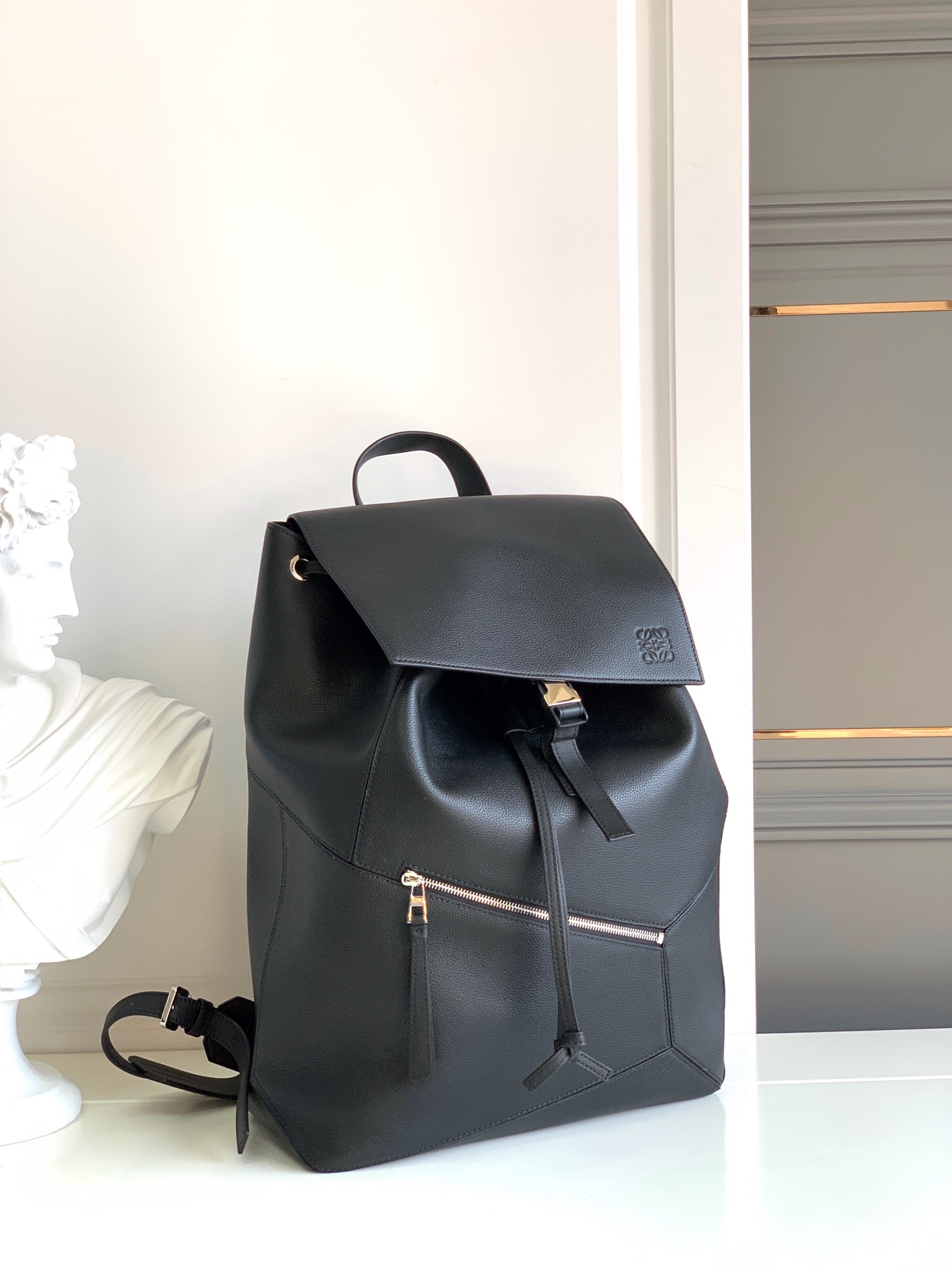 ロエベ ポケットバックパック 4色展開 💼