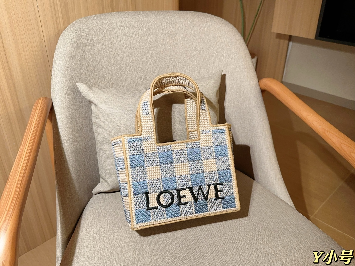 LOEWE チェック柄 ミニトート 2色入 🎉