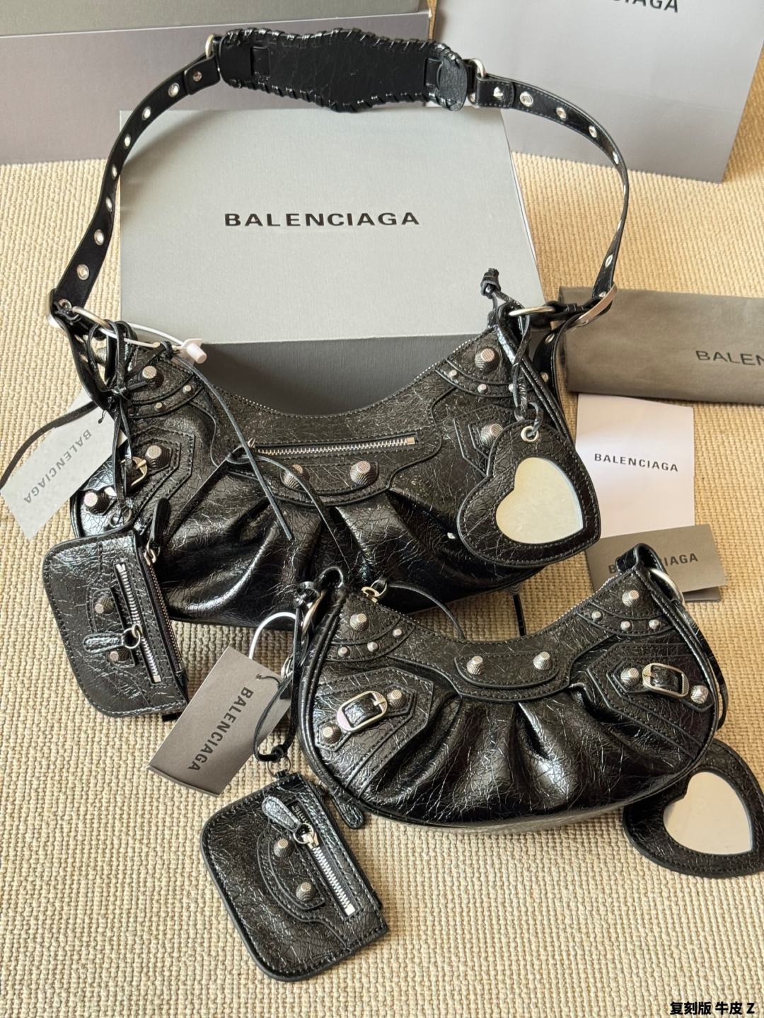 BALENCIAGA バッグ 黒 1色 2点セット 💖
