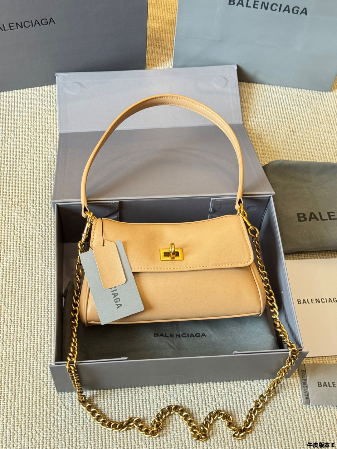 BALENCIAGA バッグ レディース 3色入 🖤✨