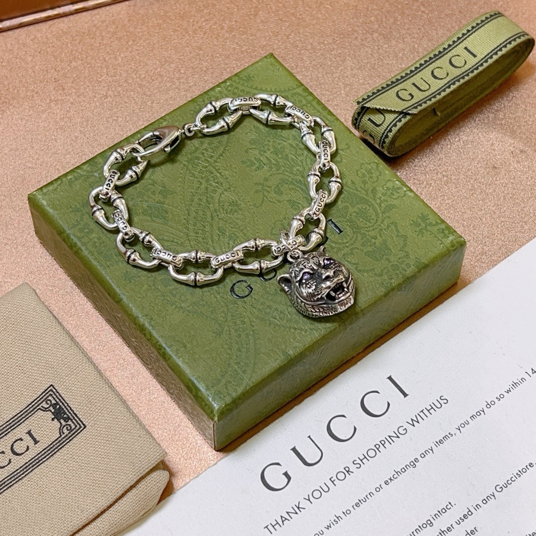 GUCCI ブレスレット チタン製 シルバー ブレスレット 2色入 🐆