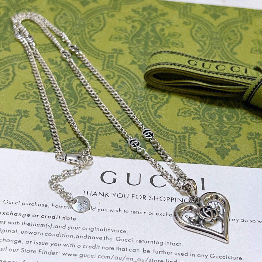 華やかな GUCCI ネックレス 2色入 💖