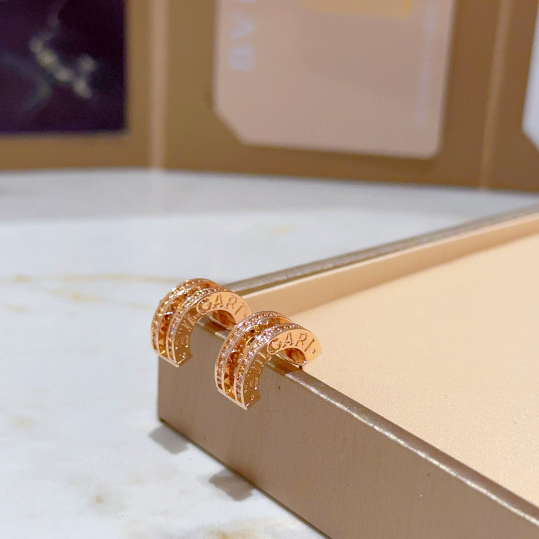 プレミアムな BVLGARI ピアス 3色入 💖