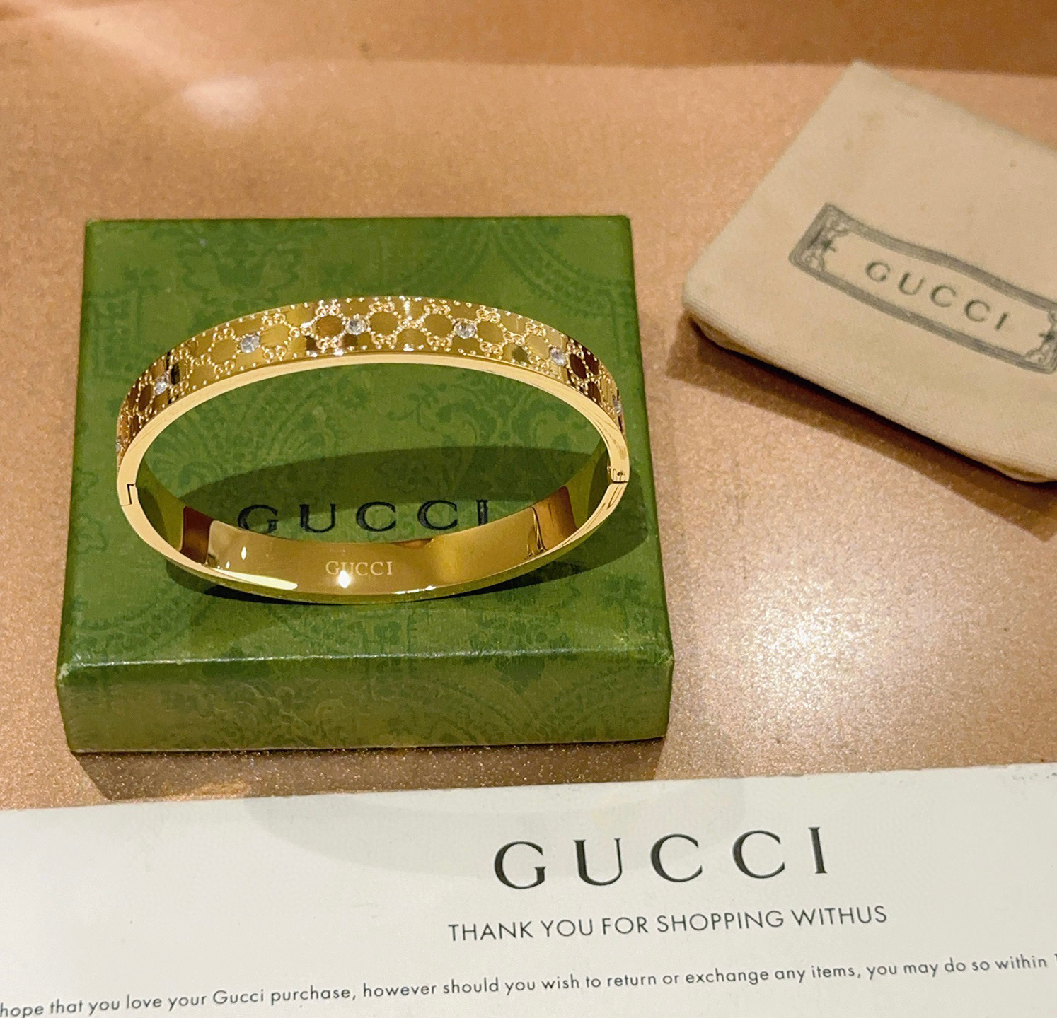 ゴージャスな GUCCI ブレスレット 1色入 💍