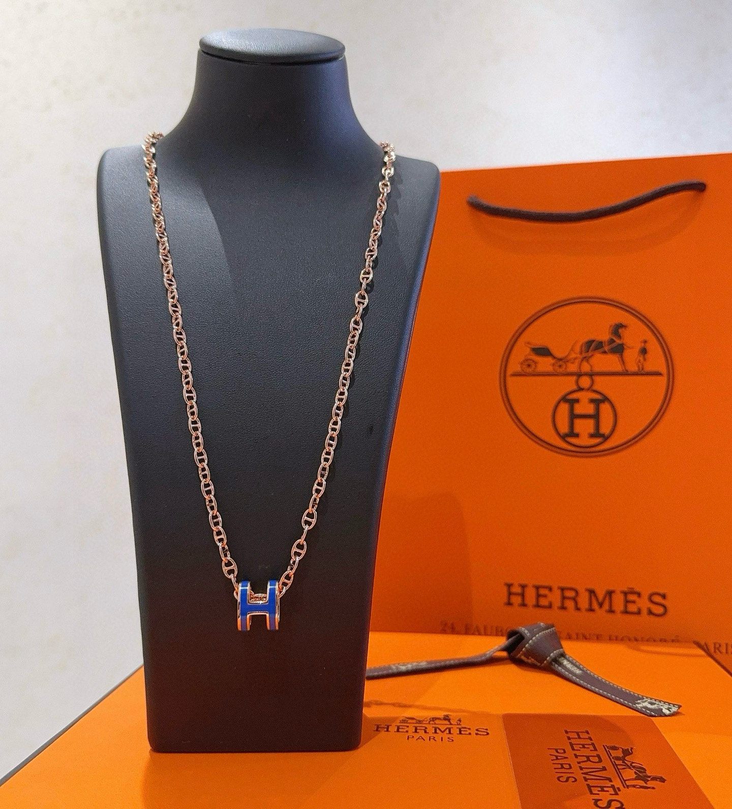 エレガントな HERMES ネックレス ローズゴールド×ブルー 1色入 💎