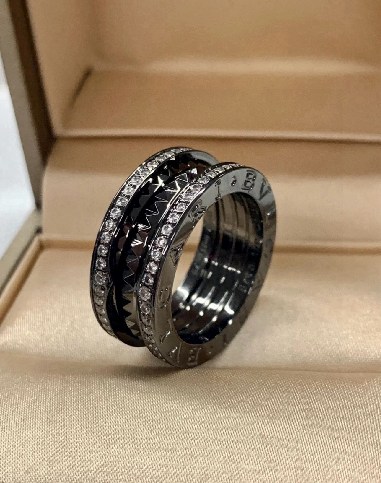 BVLGARI リング 3本セット ブラック ダイヤモンド 4色入 💎